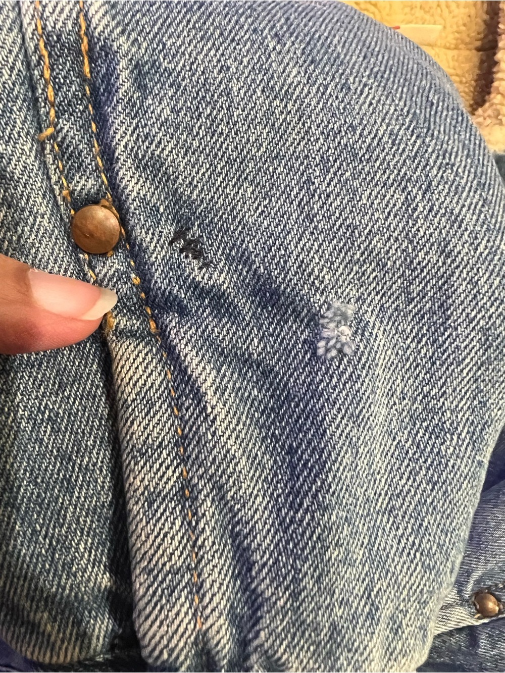 Vintage Levi s Woman-small Sherpa Lined Blue Jean Jacket - Picture 7 of 8